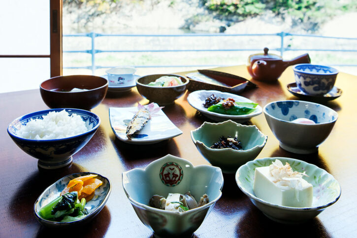 会津西山温泉 滝の湯　朝食